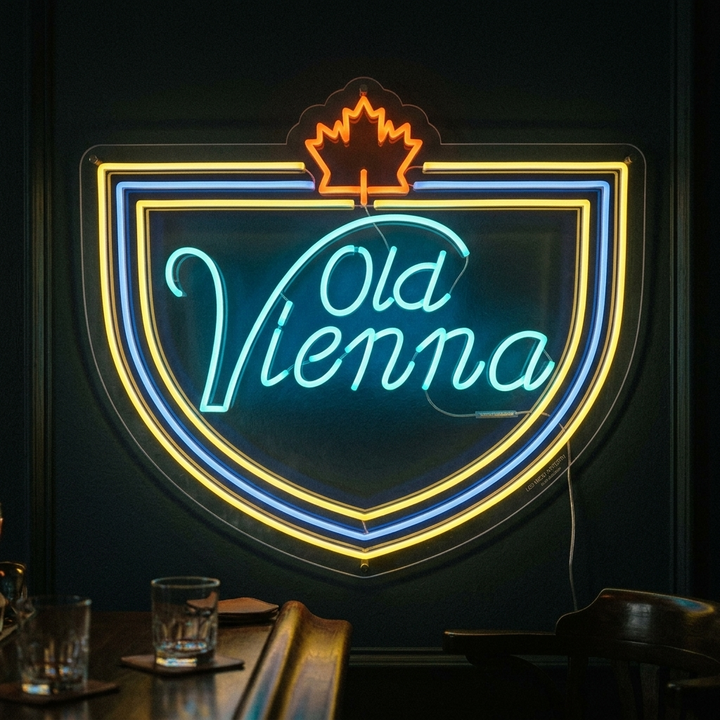 "lagerøl, flott kanadisk øl, Old Vienna" Neonskilt