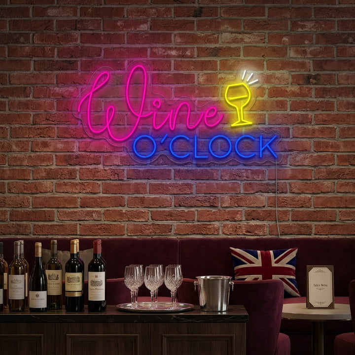 "Wine O'clock" Neonskilt
