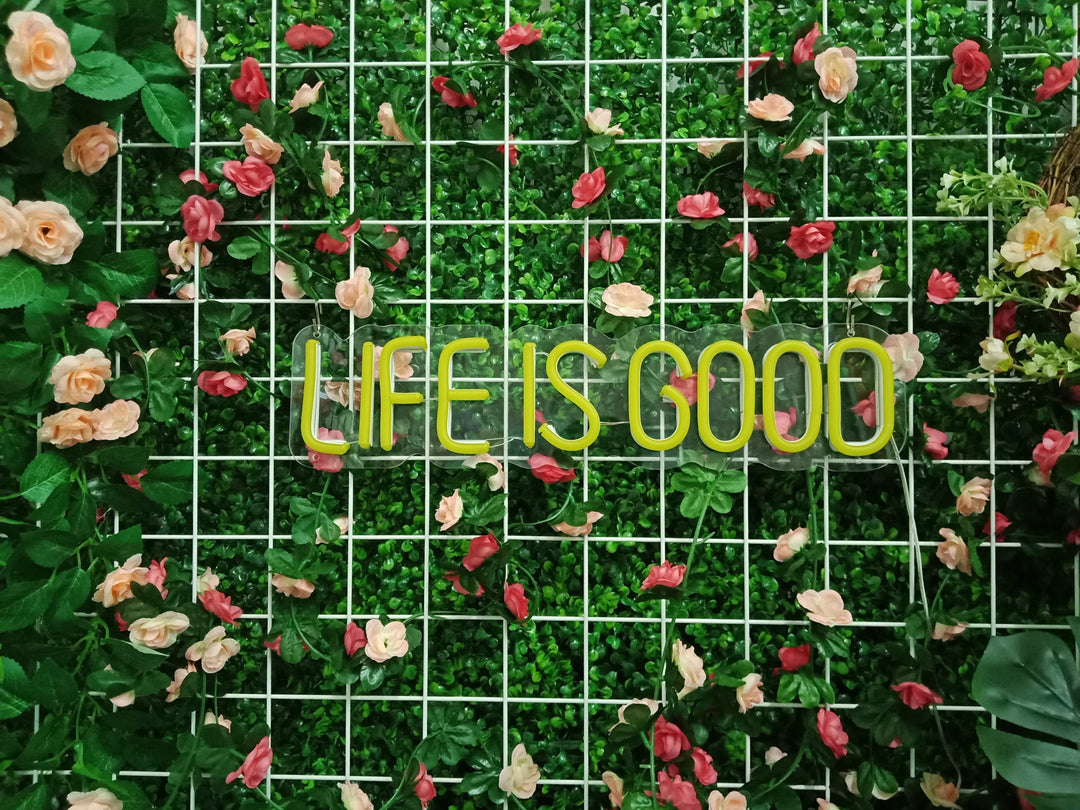 "Life Is Good" Neonskilt (Lagerbeholdning: 4 enheter)