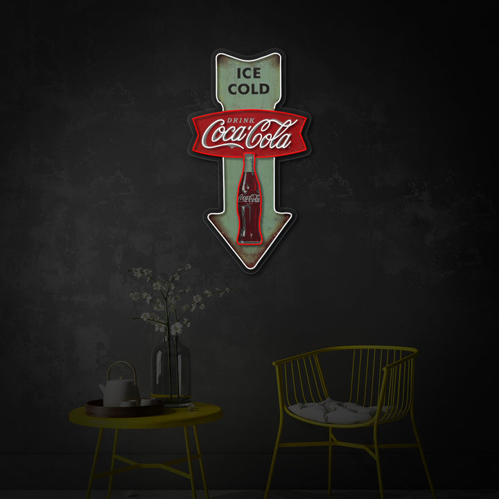 "Ice Cold Coca Cola, Vintage Diner Arrow" UV-trykt LED-neonskilt