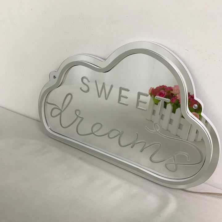 "Sweet Dreams, Drømmende Fargeskiftende" Neonskilt med speilbakside